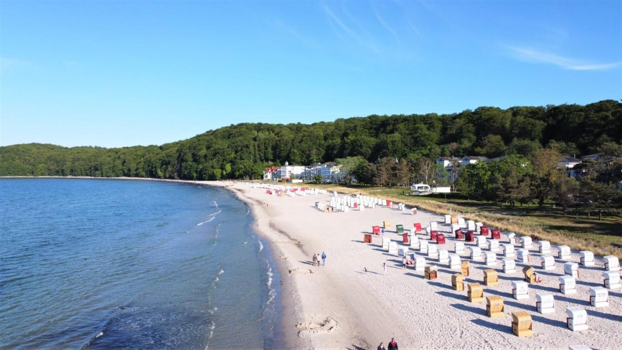 Haus Strandburg - Hinter Duene Und Meer Binz Esterno foto