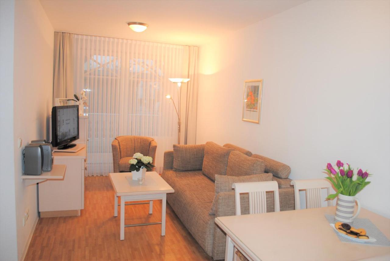 Haus Strandburg - Hinter Duene Und Meer Binz Esterno foto