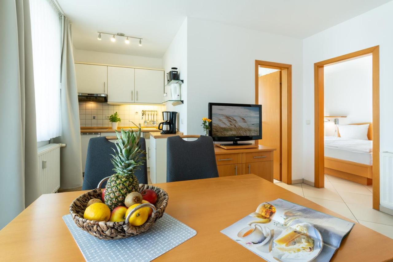 Haus Strandburg - Hinter Duene Und Meer Binz Esterno foto