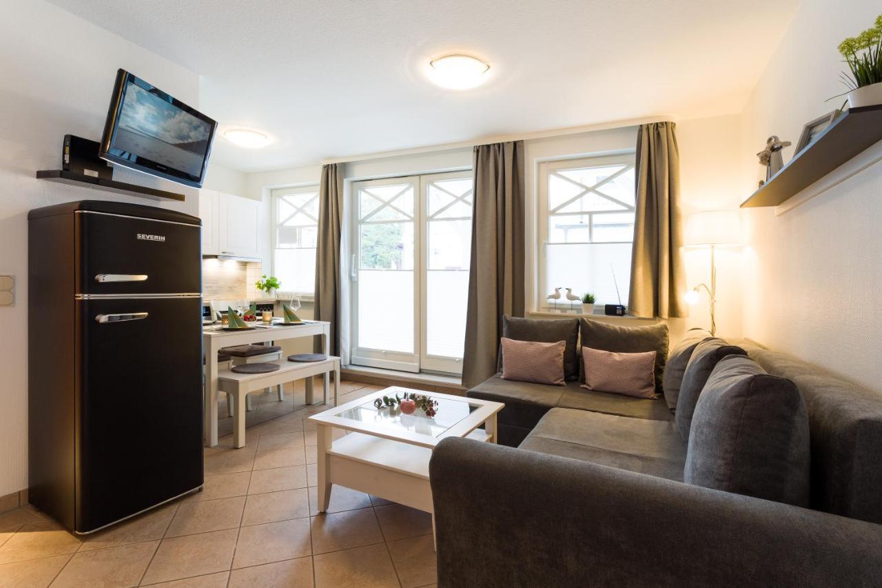 Haus Strandburg - Hinter Duene Und Meer Binz Esterno foto