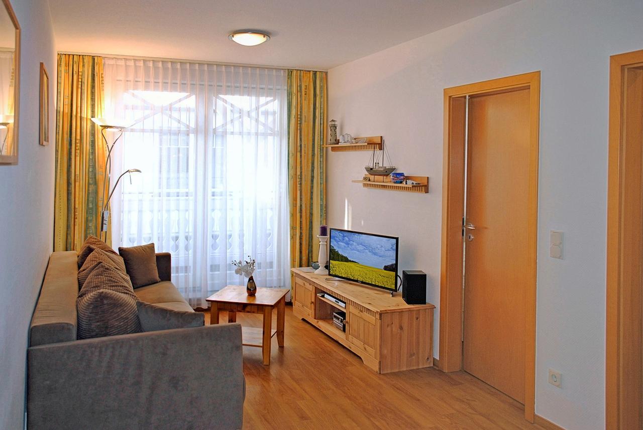 Haus Strandburg - Hinter Duene Und Meer Binz Esterno foto